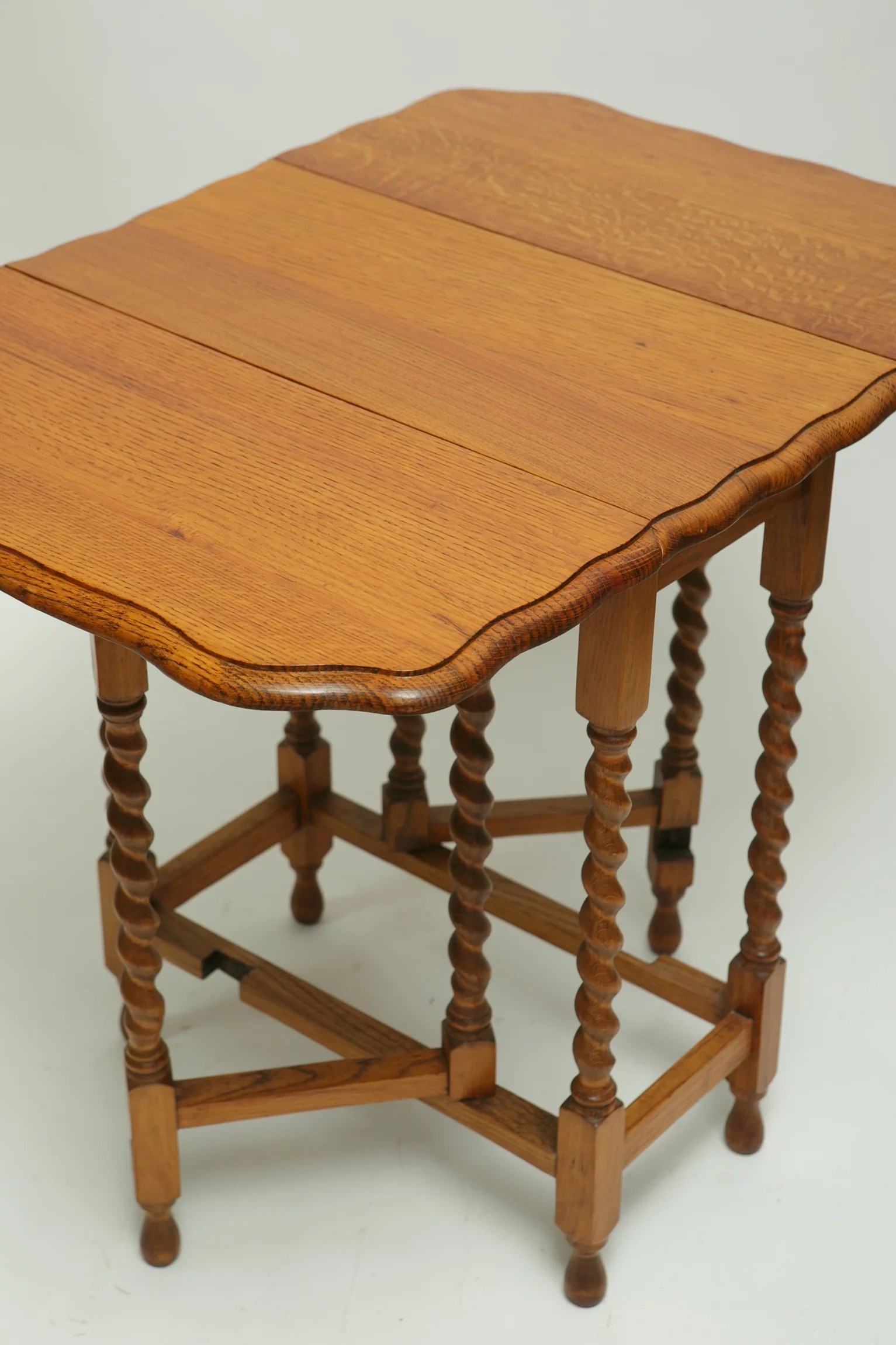 1930s oak barley twist side table