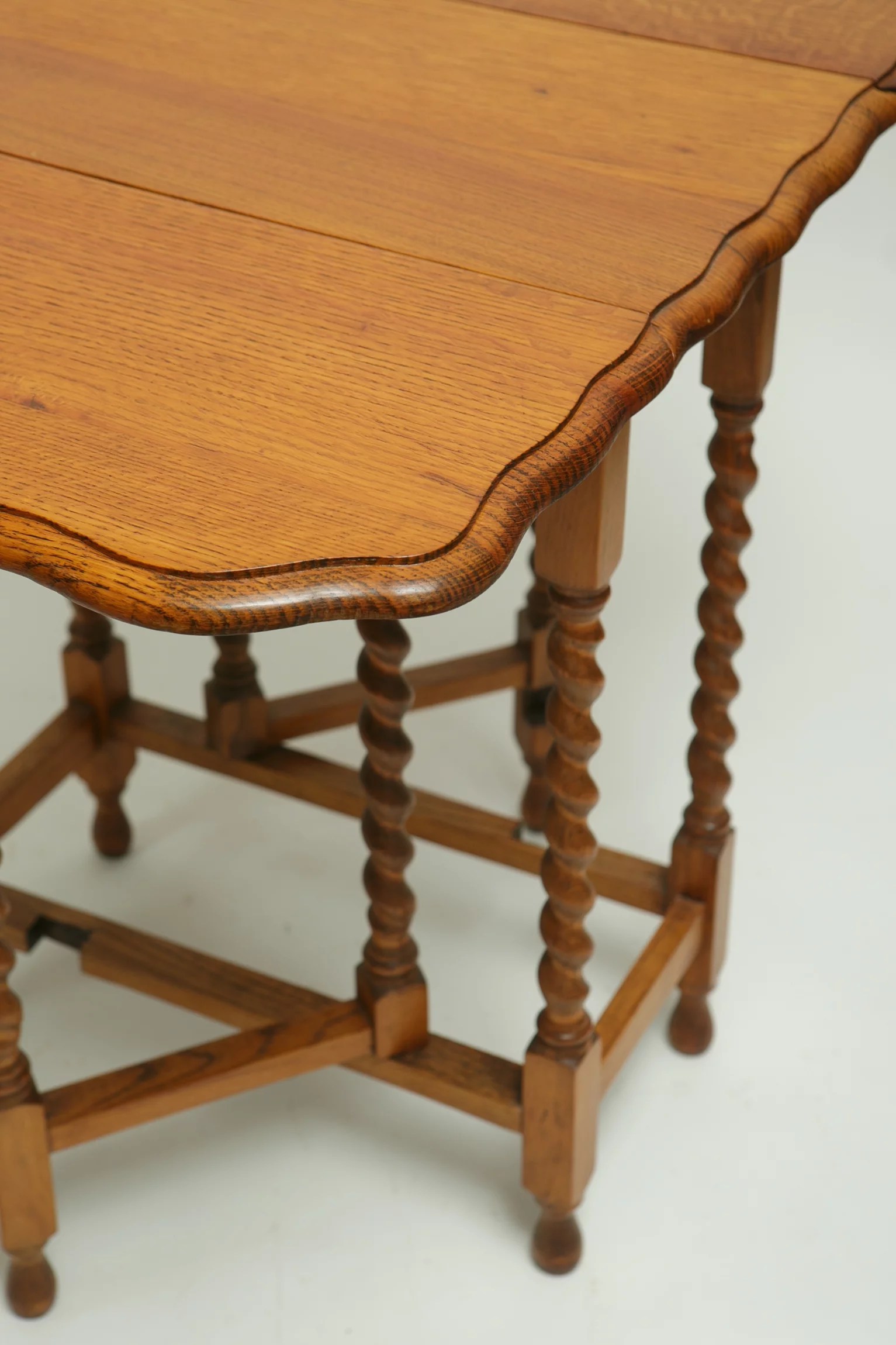 1930s oak barley twist side table