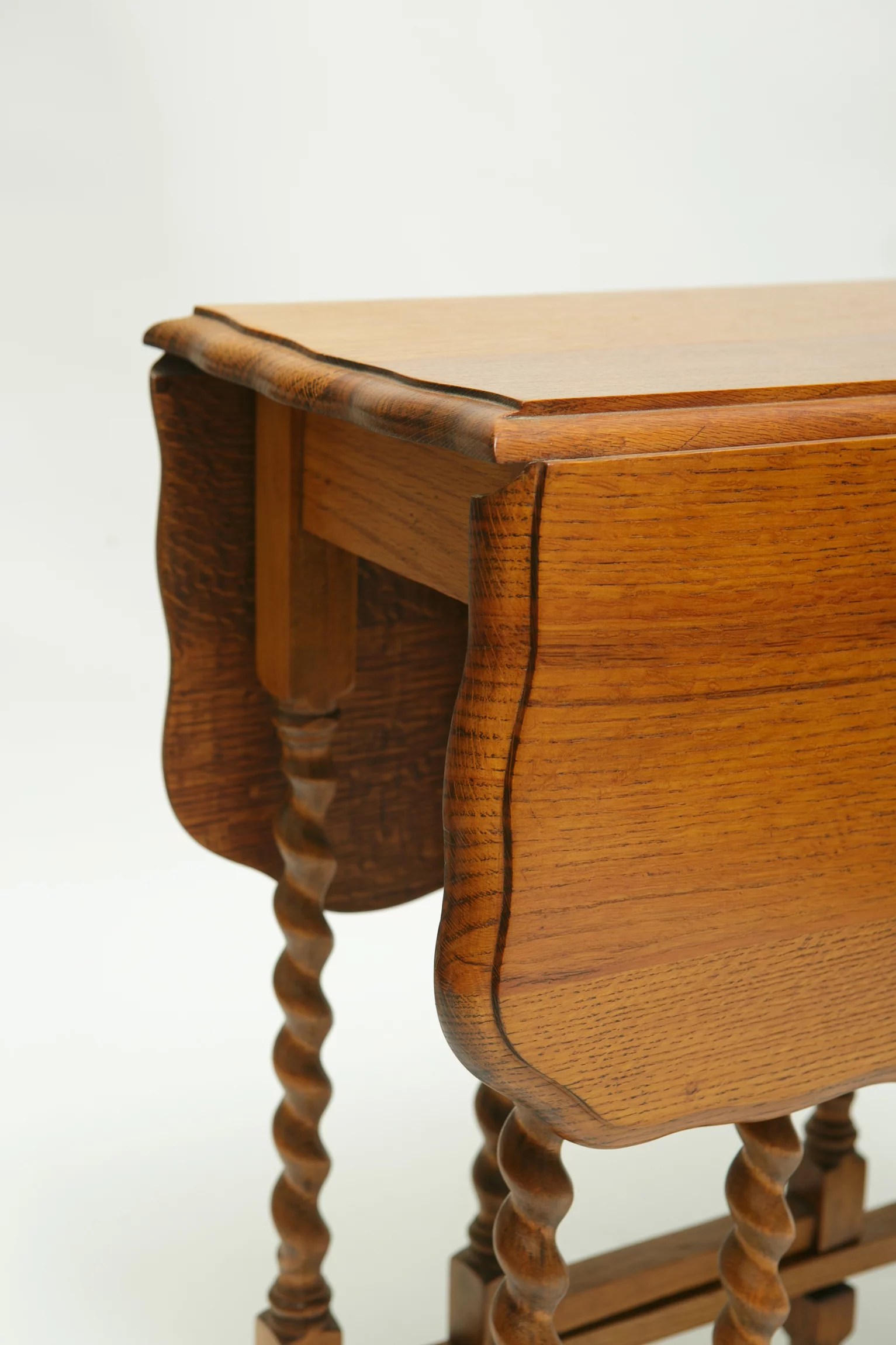 1930s oak barley twist side table