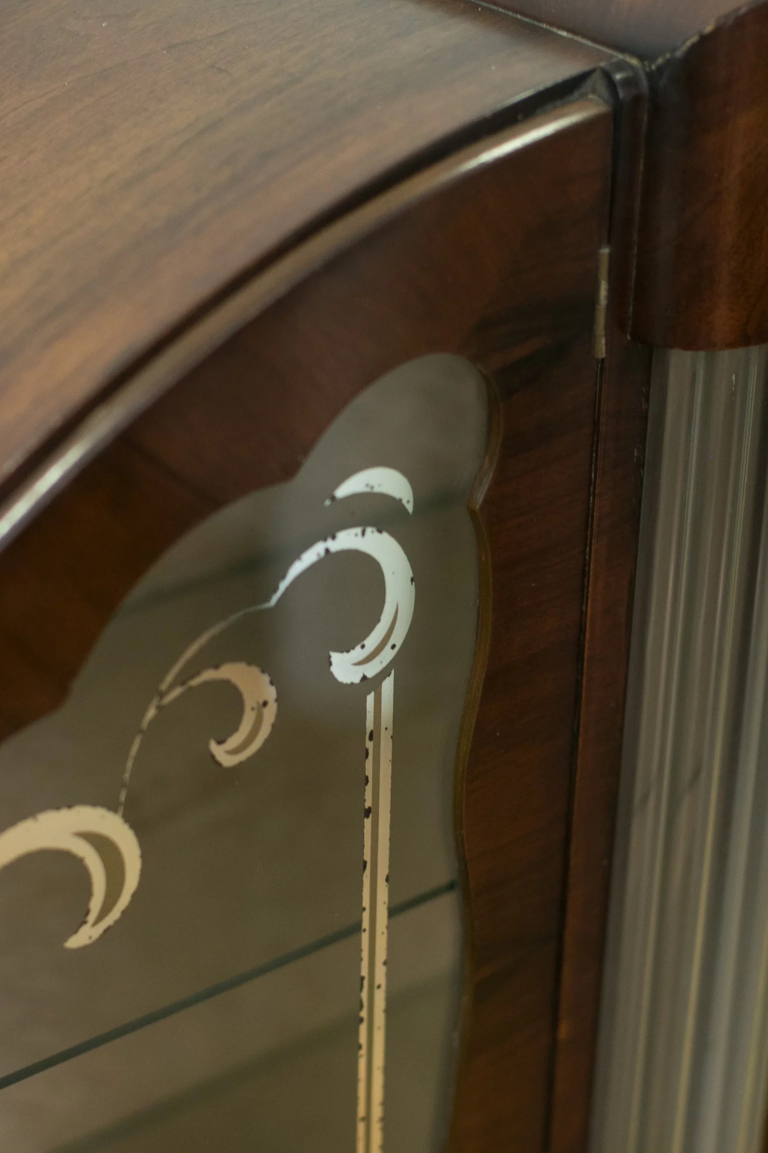 1930s Art Deco walnut veneer circular display cabinet