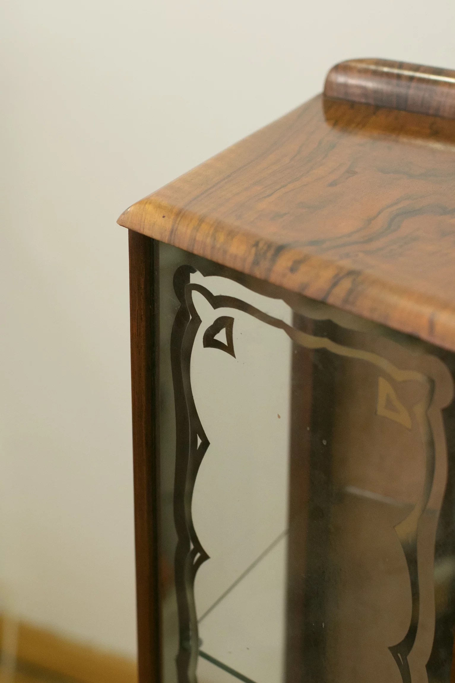 1930s Art Deco walnut veneer display cabinet