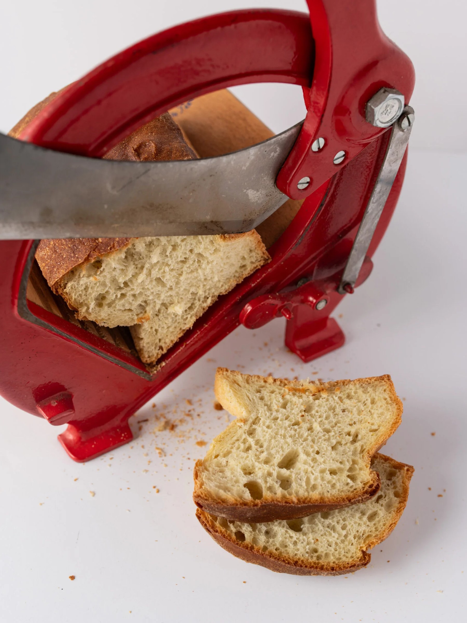 Mid-century modern ‘Raadvad’ bread slicer by Ove Larsen