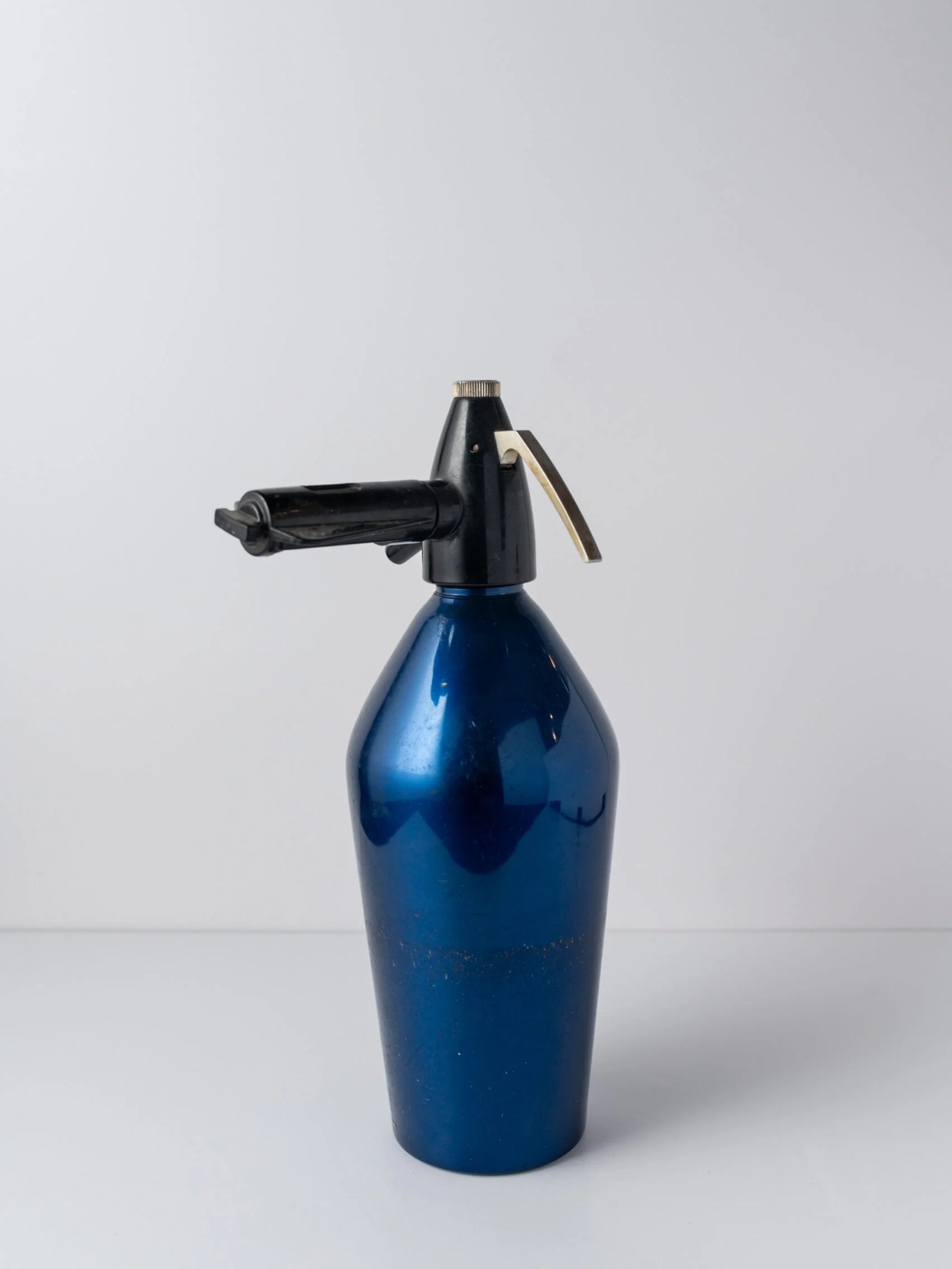 1970s blue soda syphon
