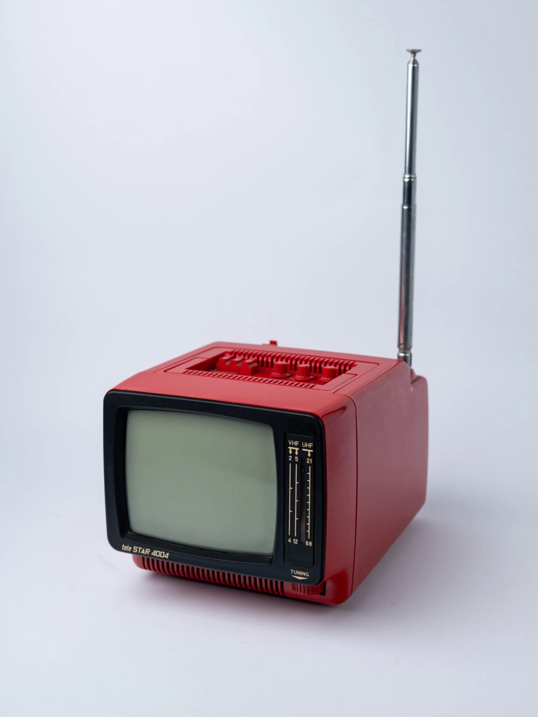 1987 ‘Tele Star 4004’ red portable tv