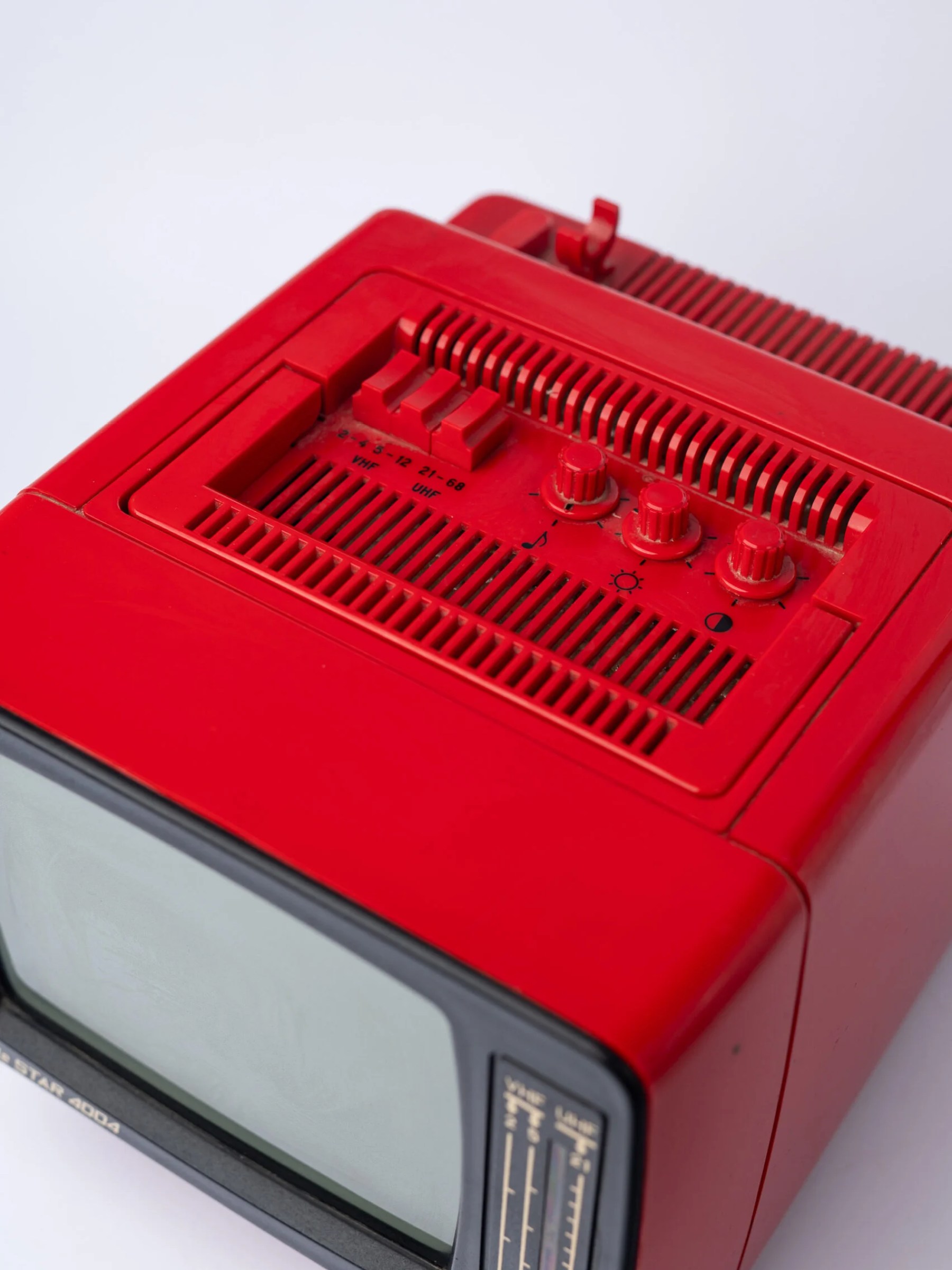 1987 ‘Tele Star 4004’ red portable tv