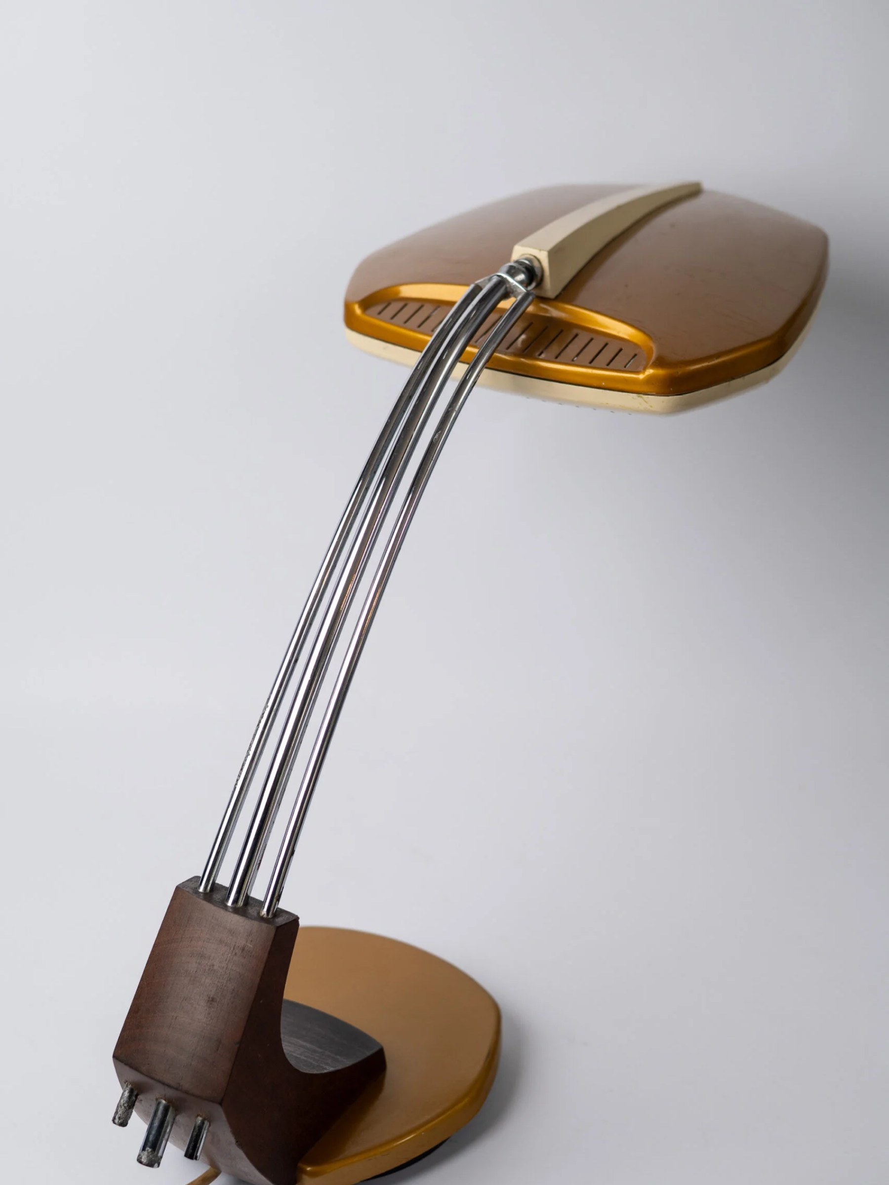 1970s space age MCM ‘FASE’ desk lamp