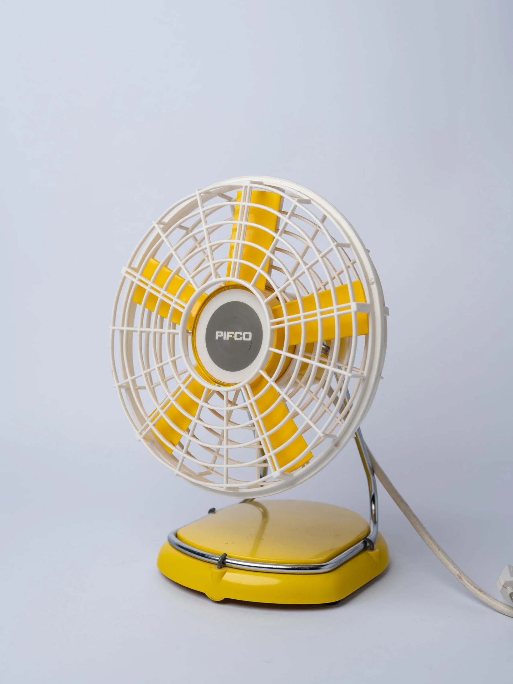 1960s Mid-Century Modern yellow ‘Pifco’ fan