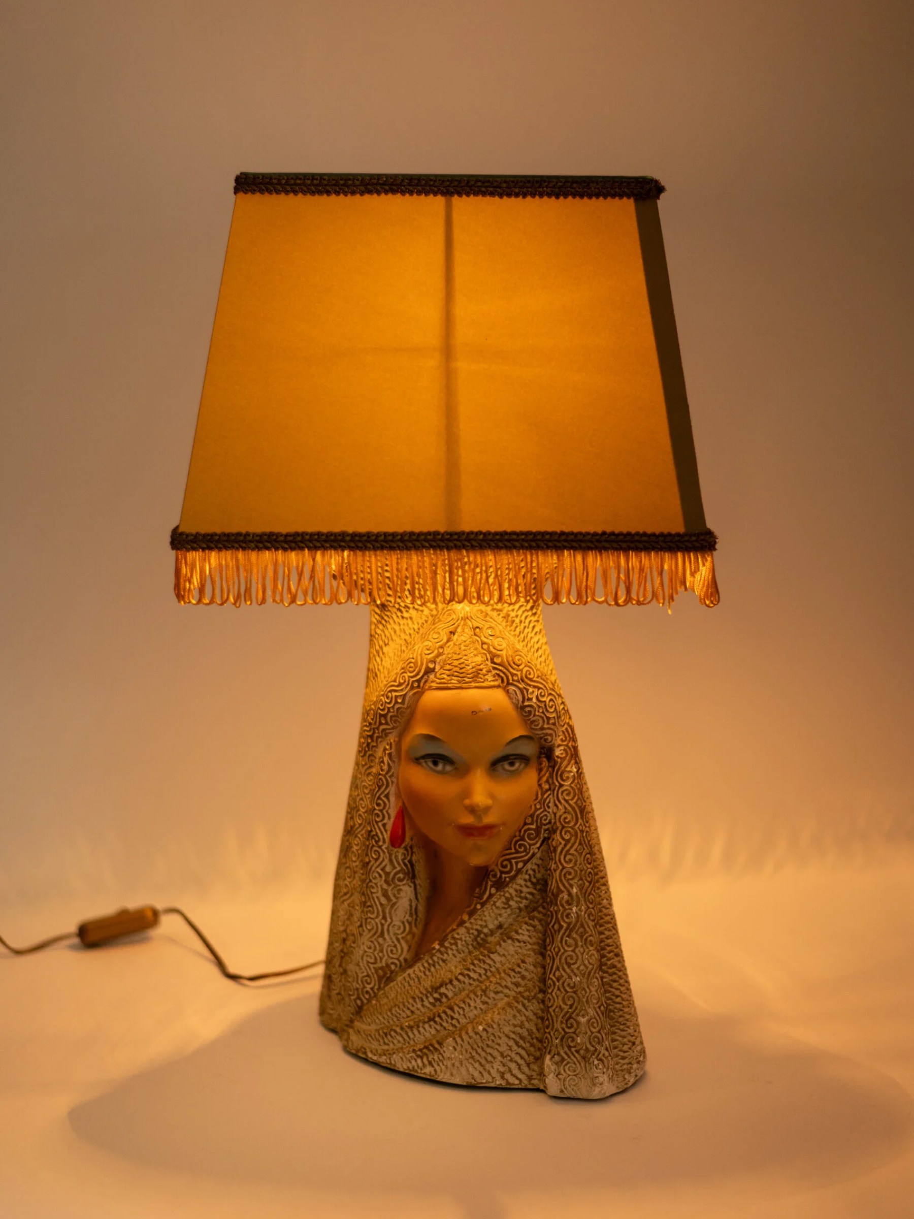 1950s ‘Merlini’ Persian girl chalkware table lamp