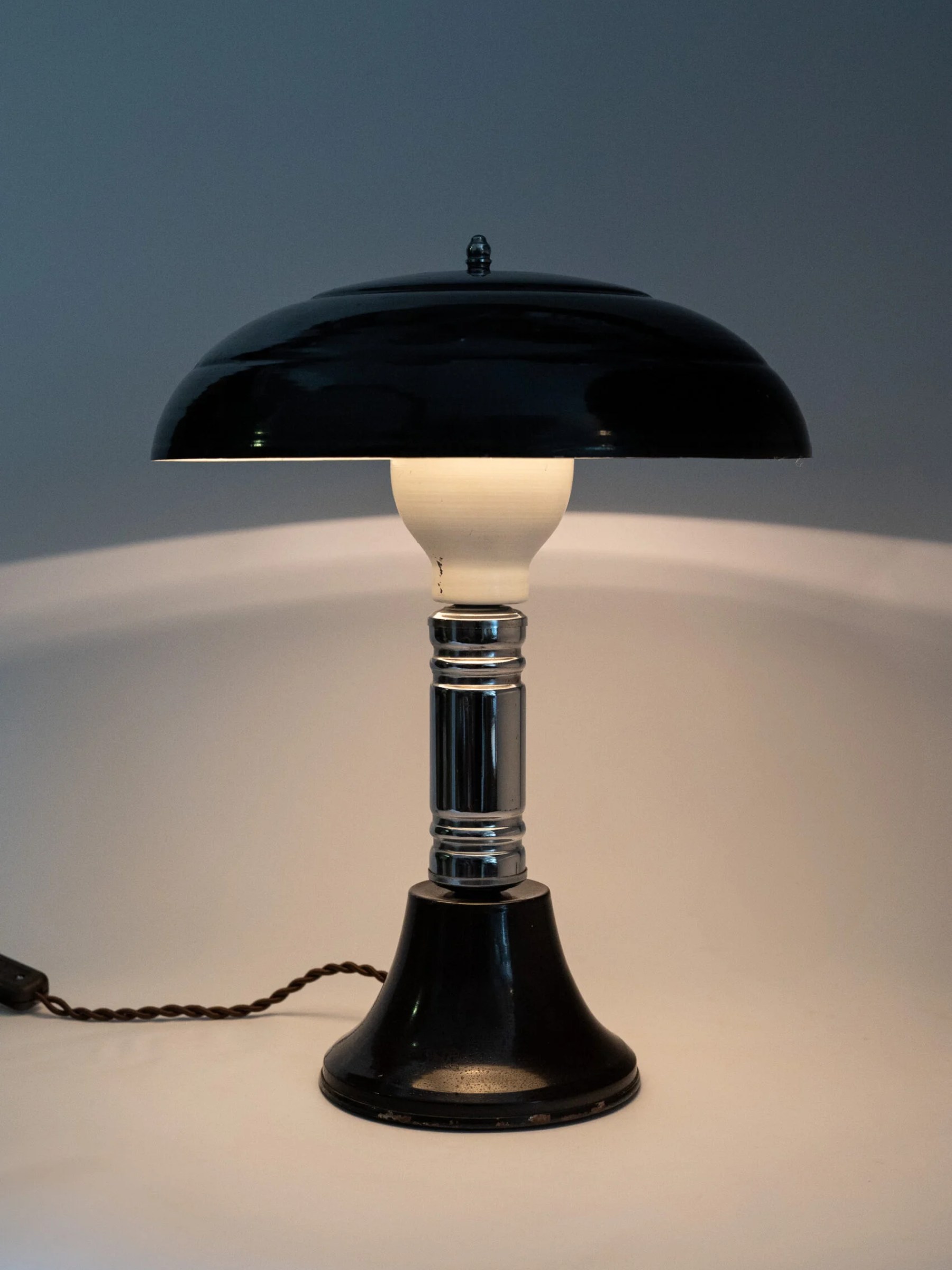 1950s Art Deco style desk lamp