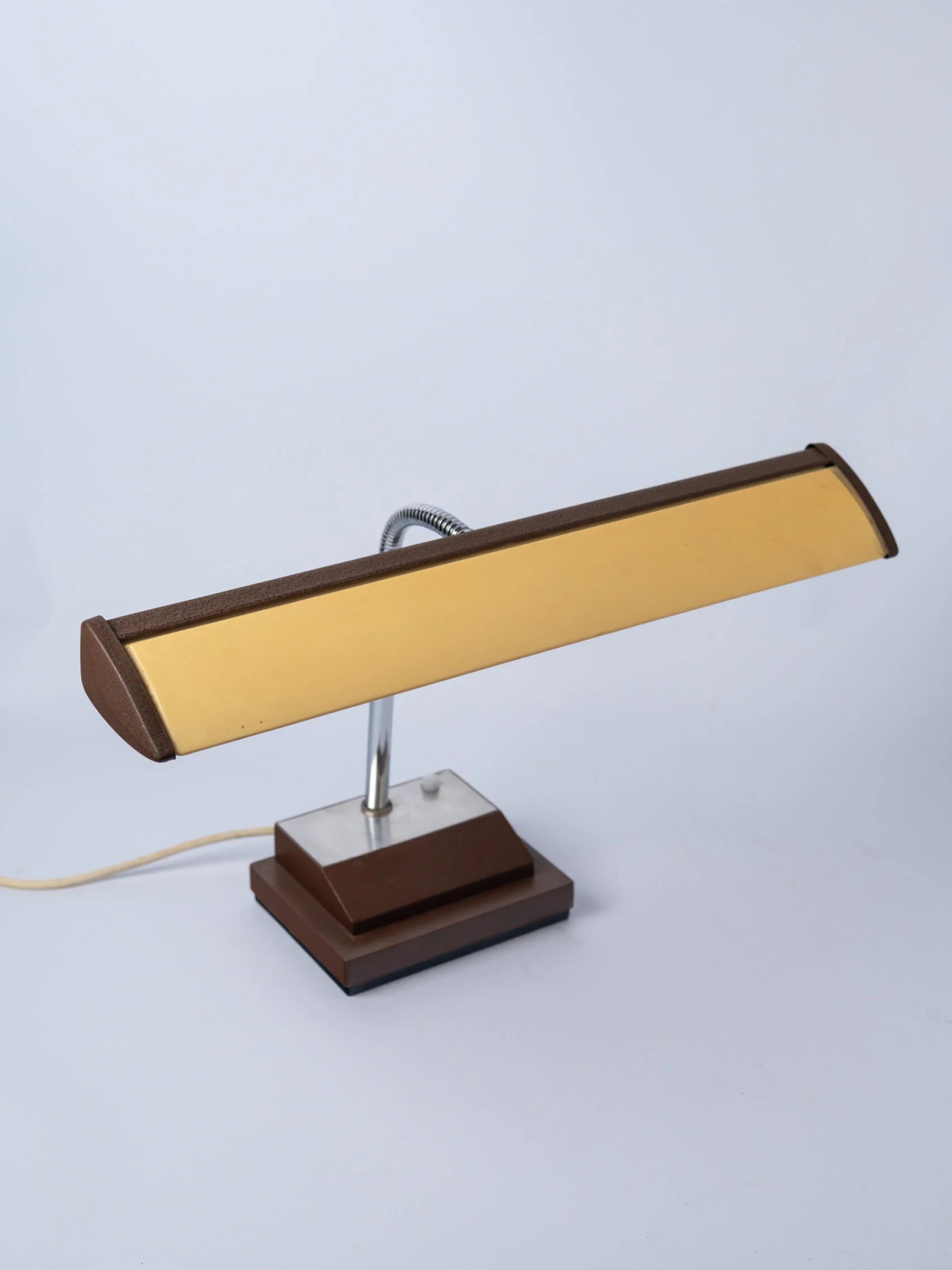 1960s space age MCM gooseneck desk-banker’s lamp