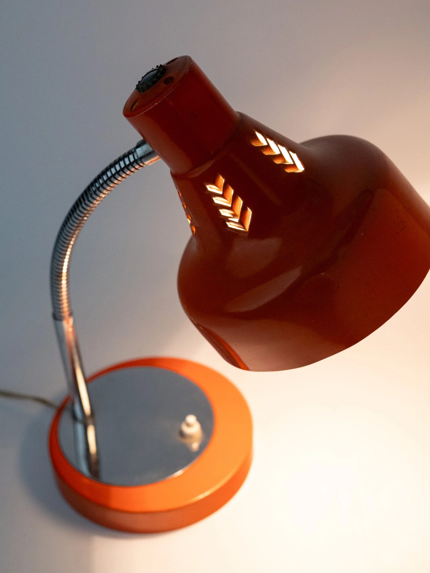 1970s space age Mid-Century Modern orange gooseneck desk lamp
