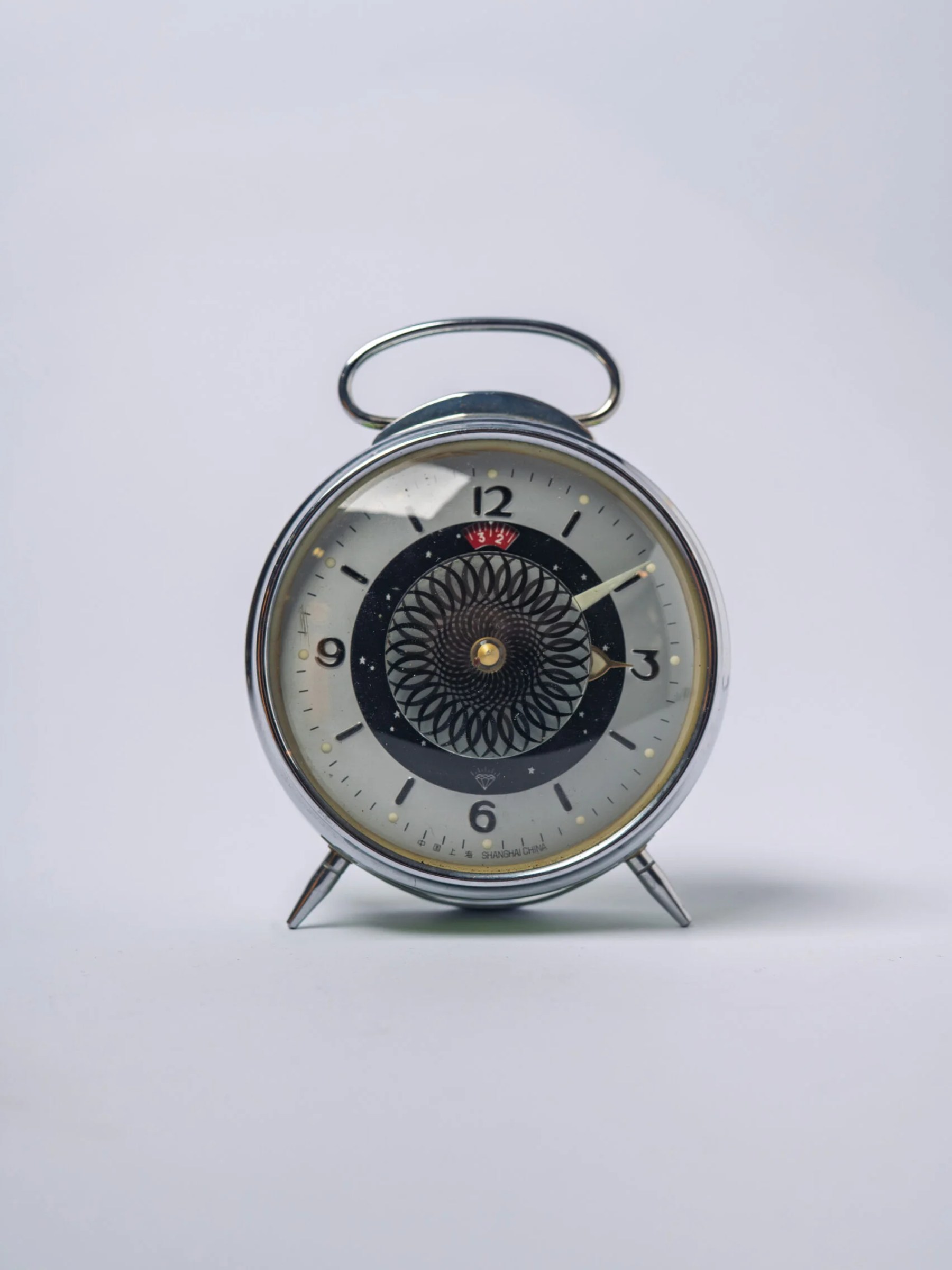 1960s Mid-Century Modern ‘hypnotic’ table clock