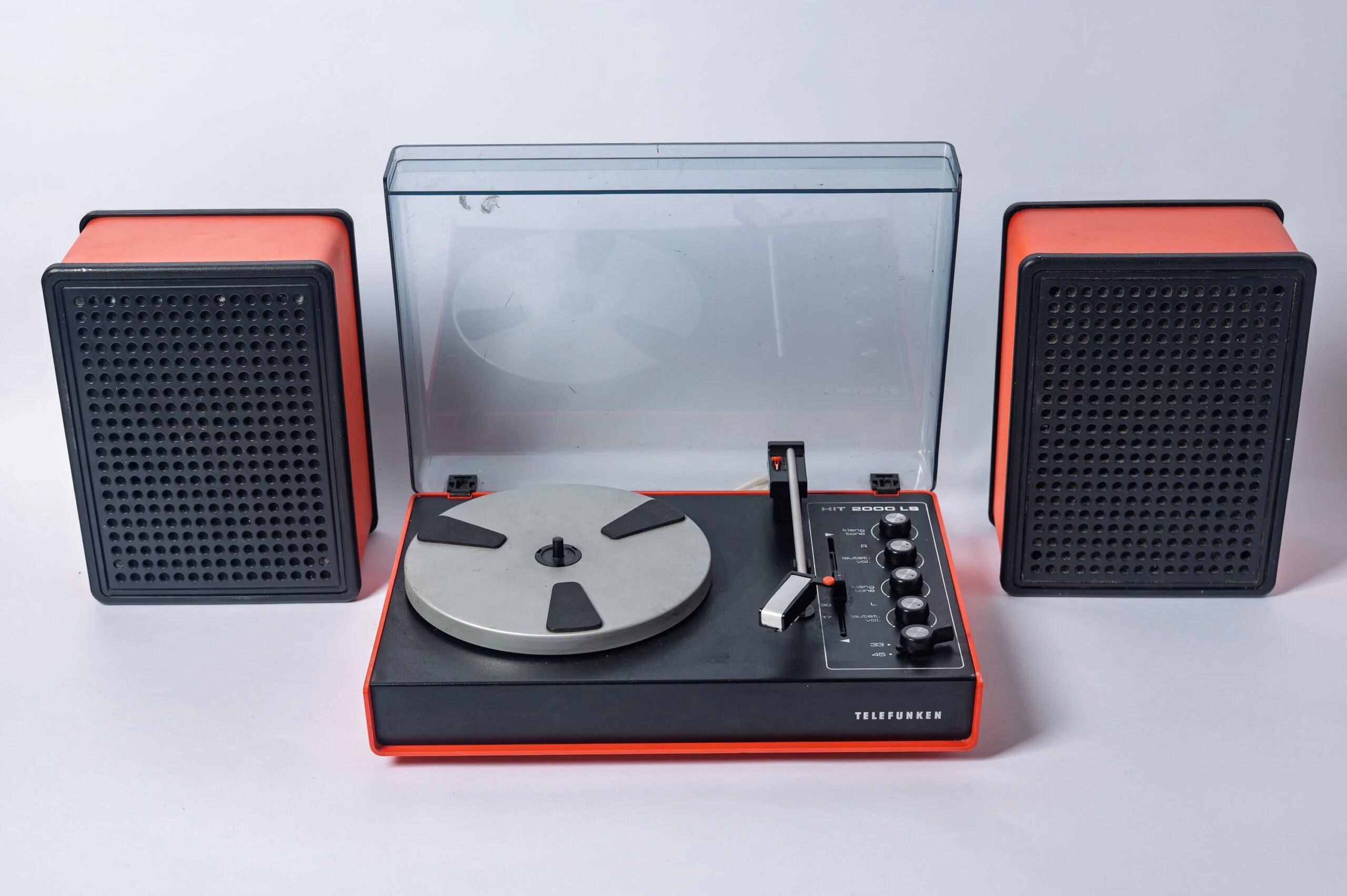 1974 space age ‘TELEFUNKEN HIT 2000 LS’ red turntable