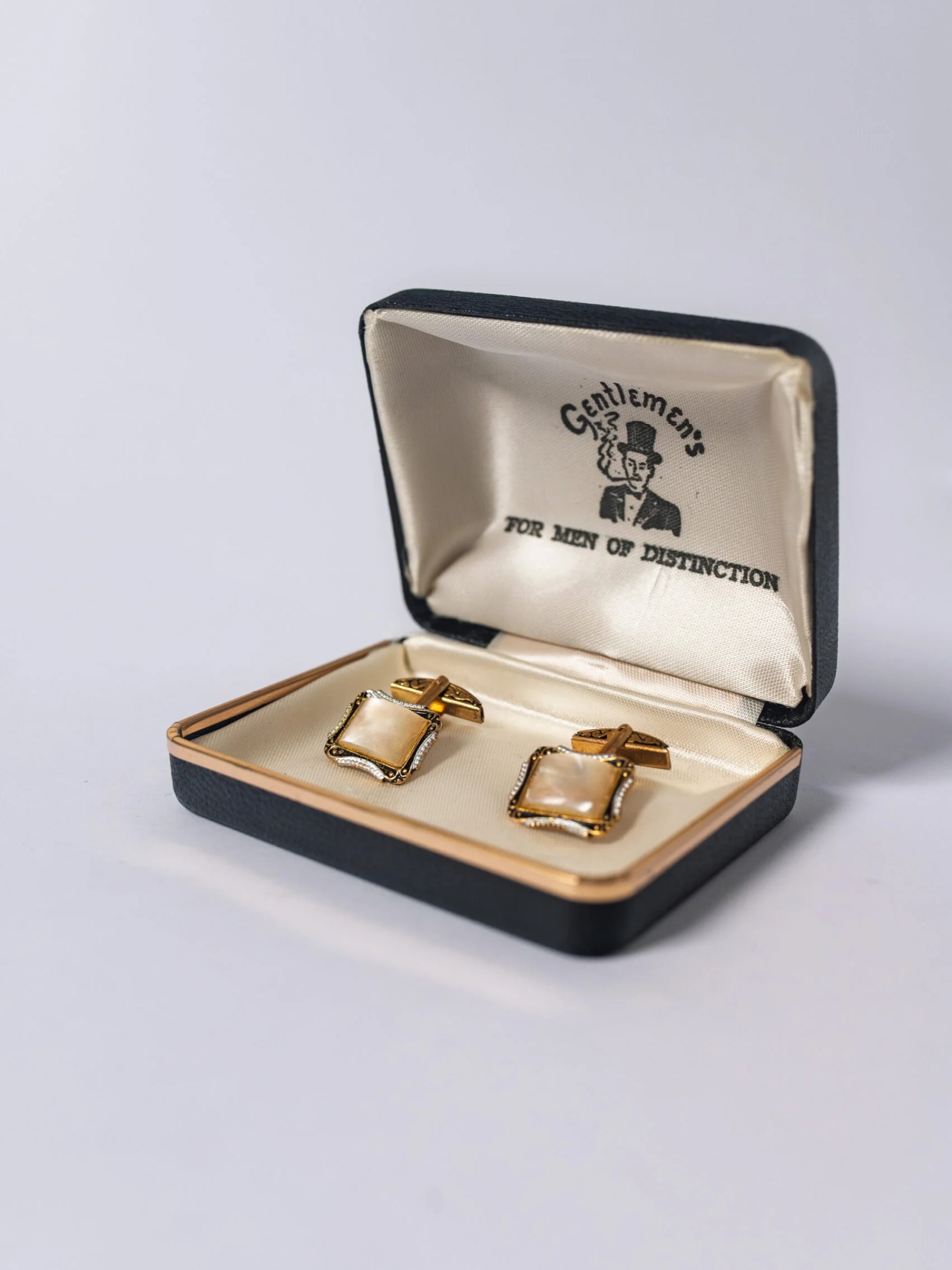 1960s Mid-Century Modern men’s cufflinks in original box