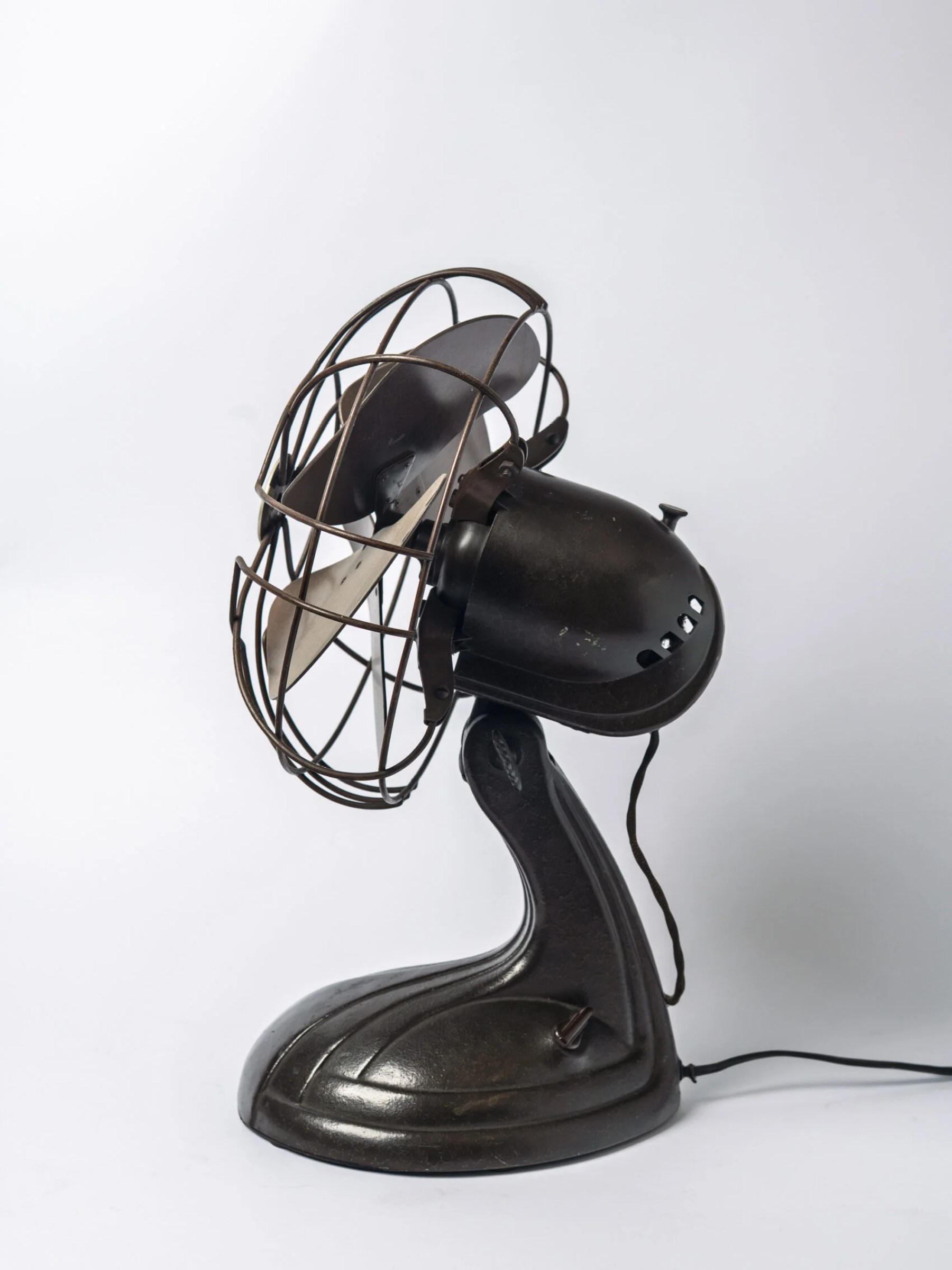 1937 stunning Art Deco ‘Westinghouse’ working table fan