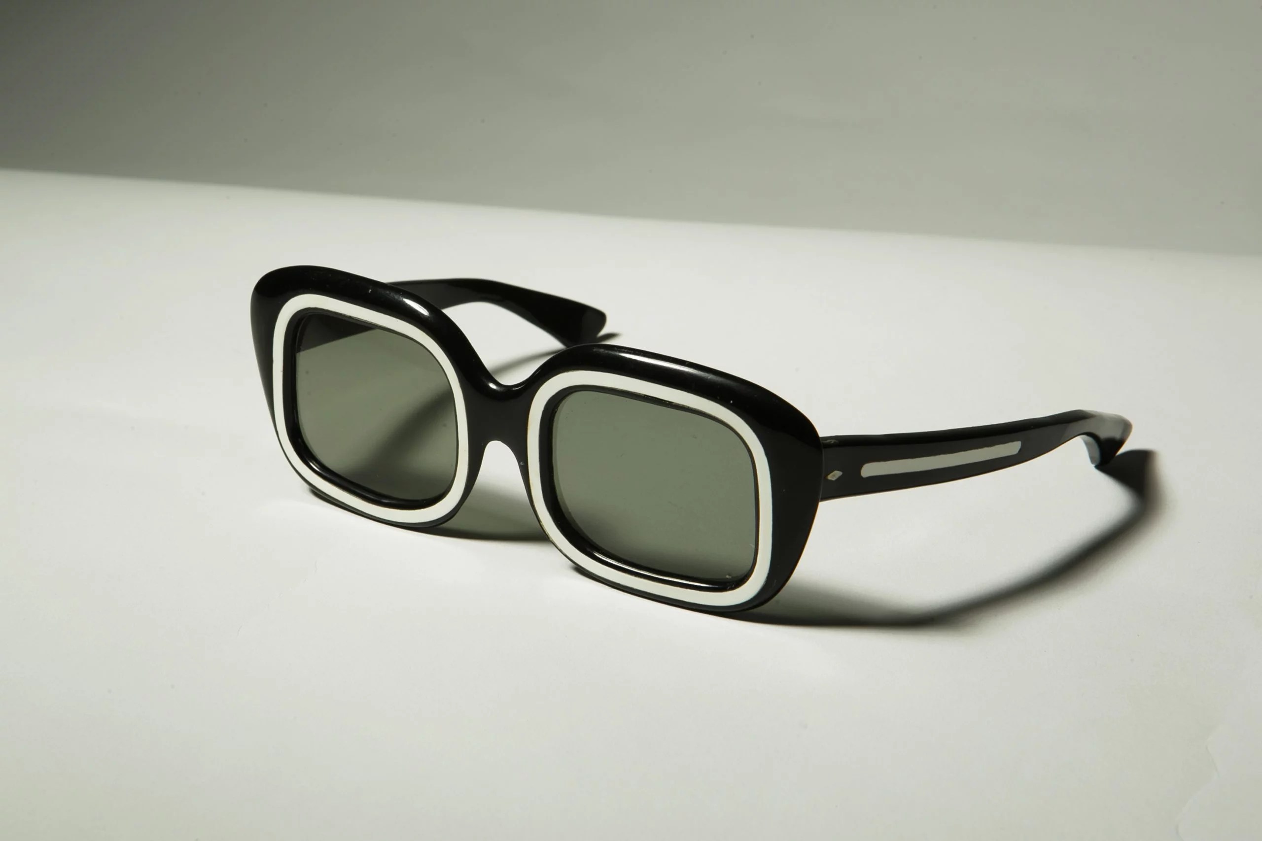1960s ‘Mod’ sunglasses black frame
