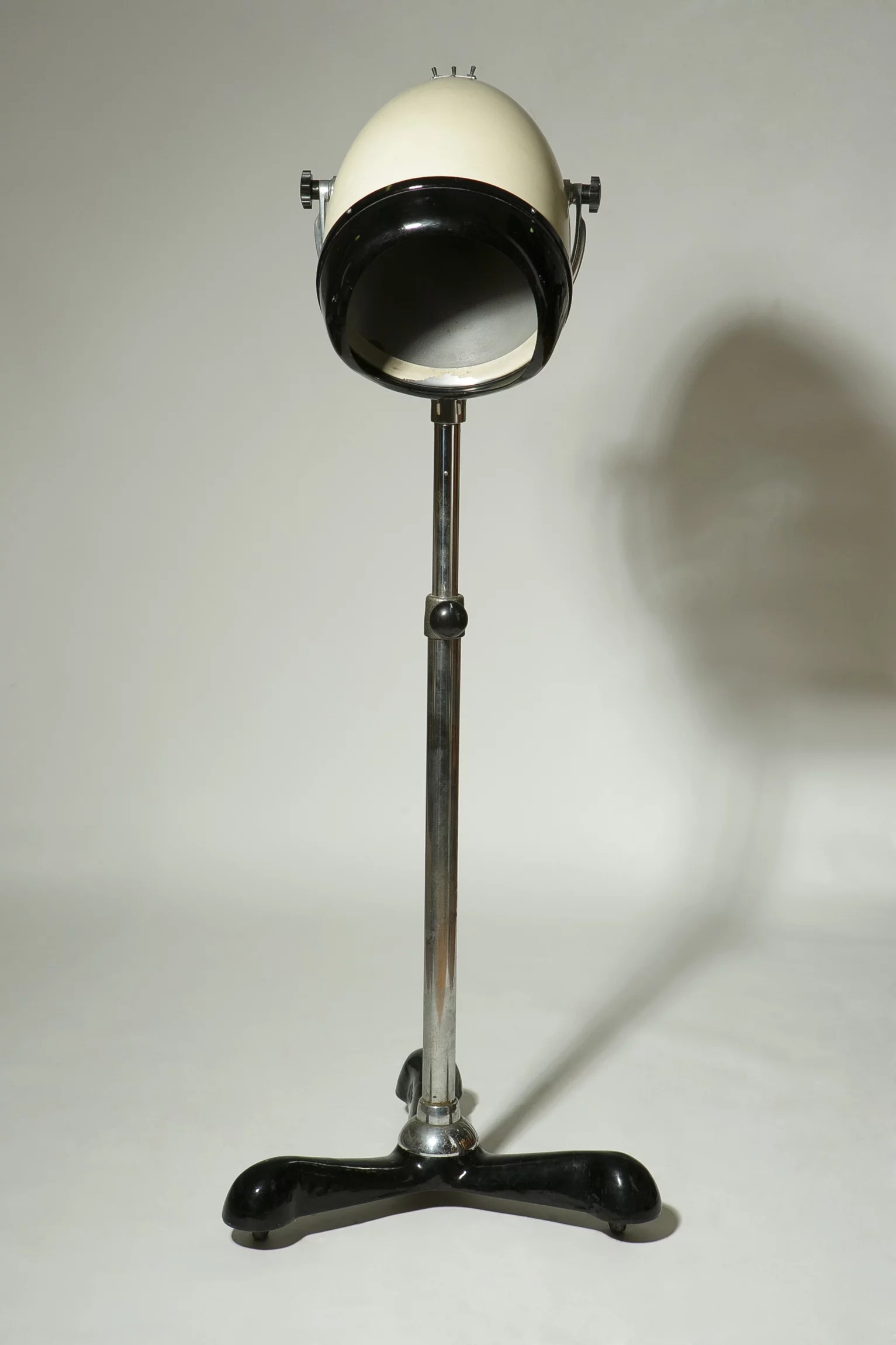 1950s salon hair dryer
