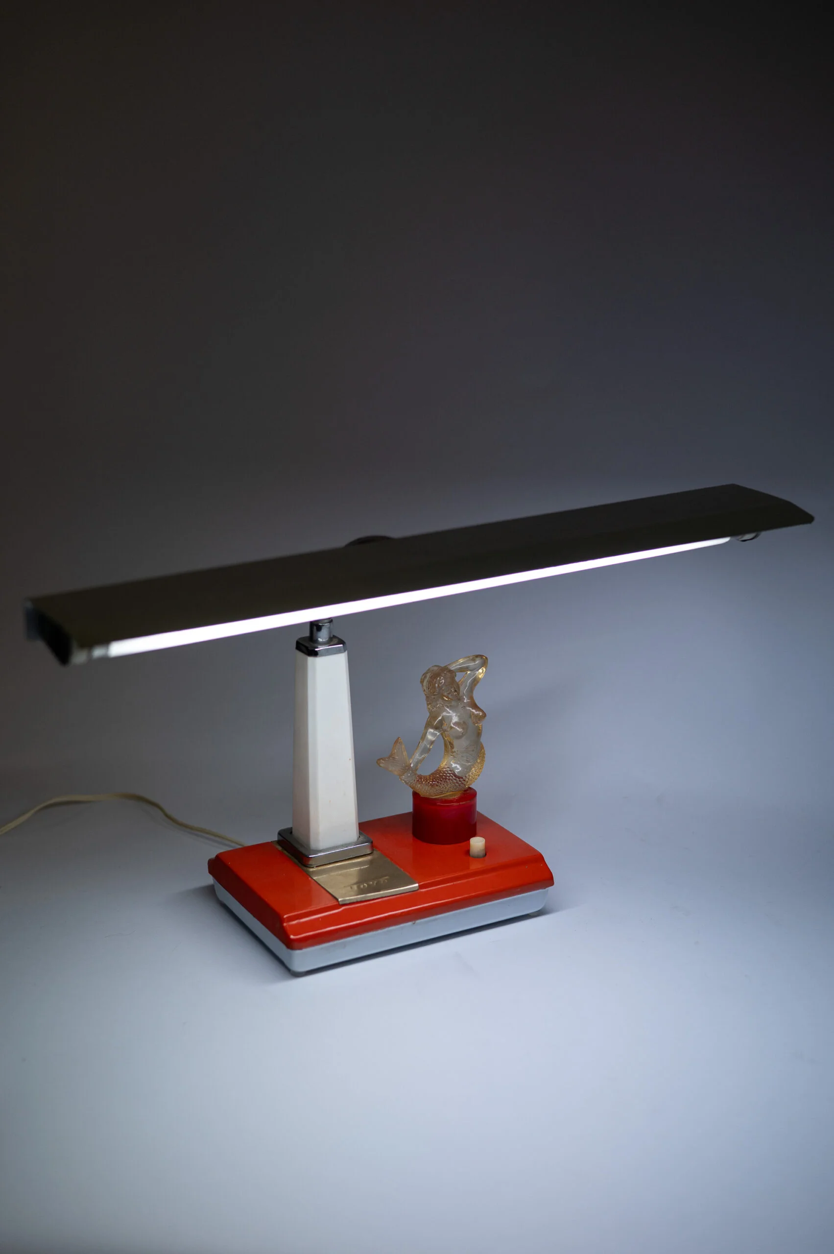 1960s space age ‘Toyo’ kitsch desk lamp