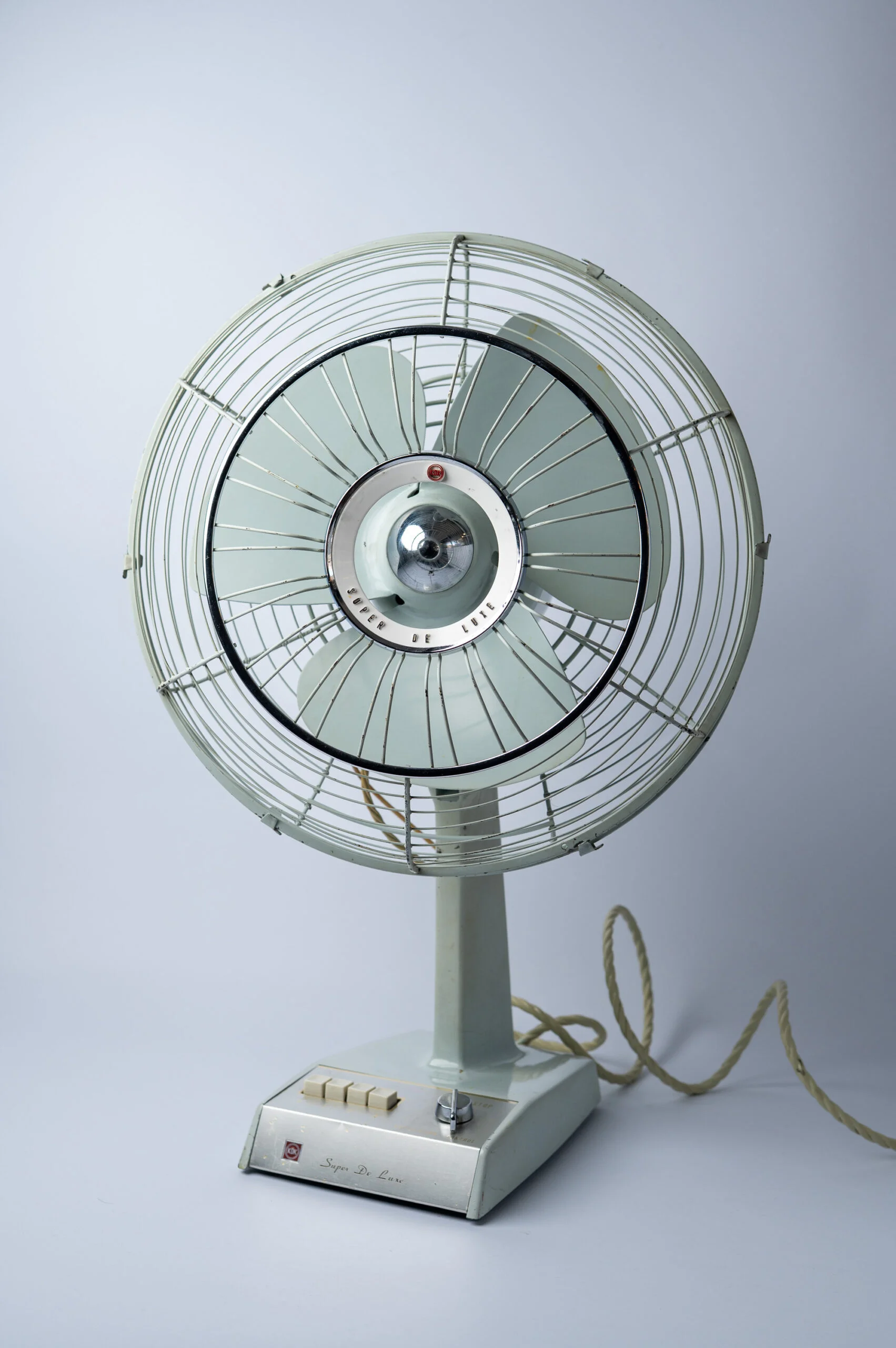 1960s space age atomic MCM grey fan