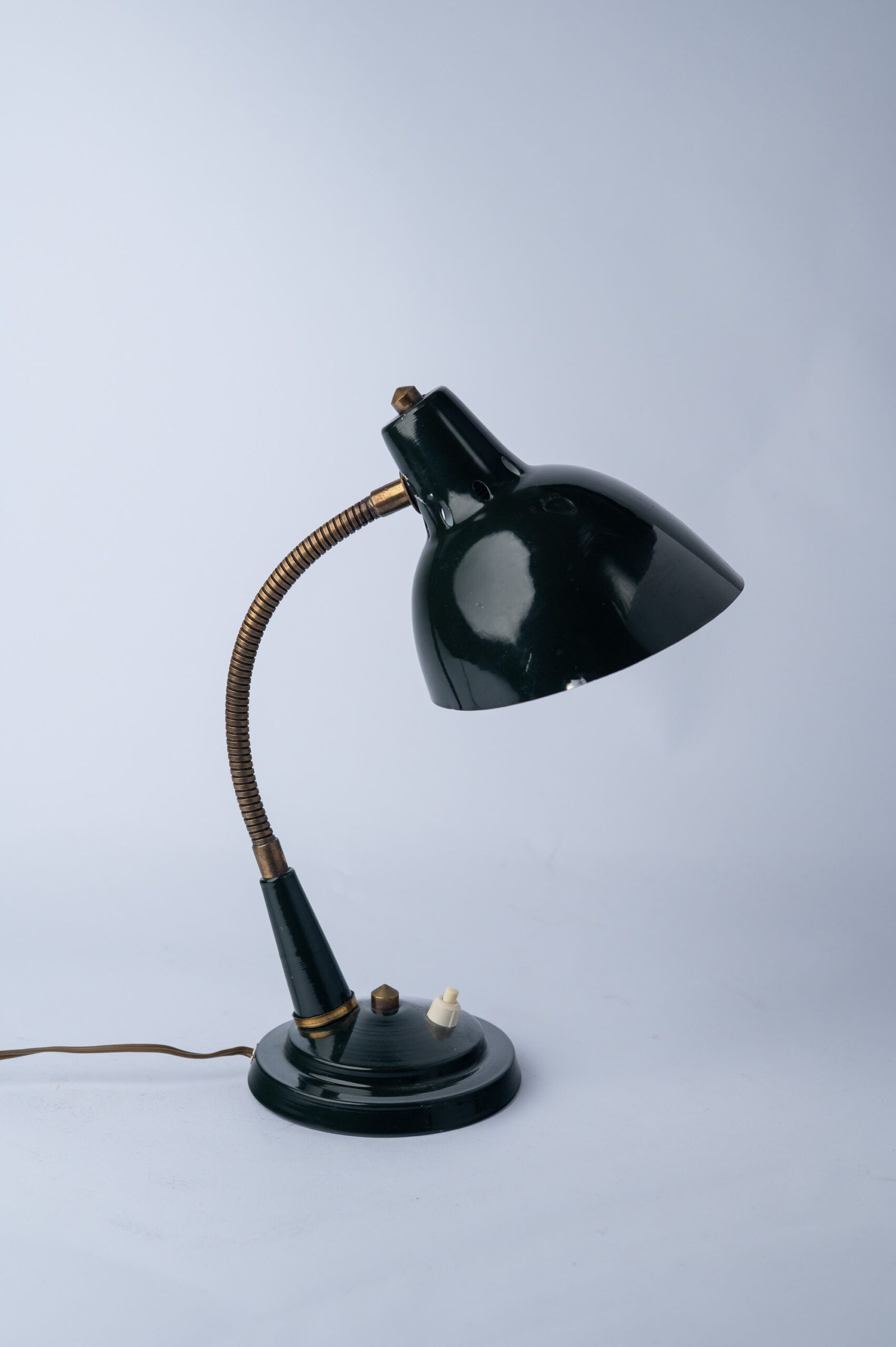 1960s Mid-Century Modern gooseneck desk lamp