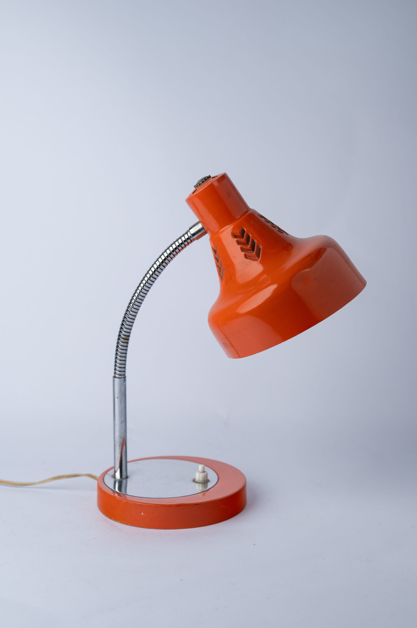 1970s space age Mid-Century Modern orange gooseneck desk lamp