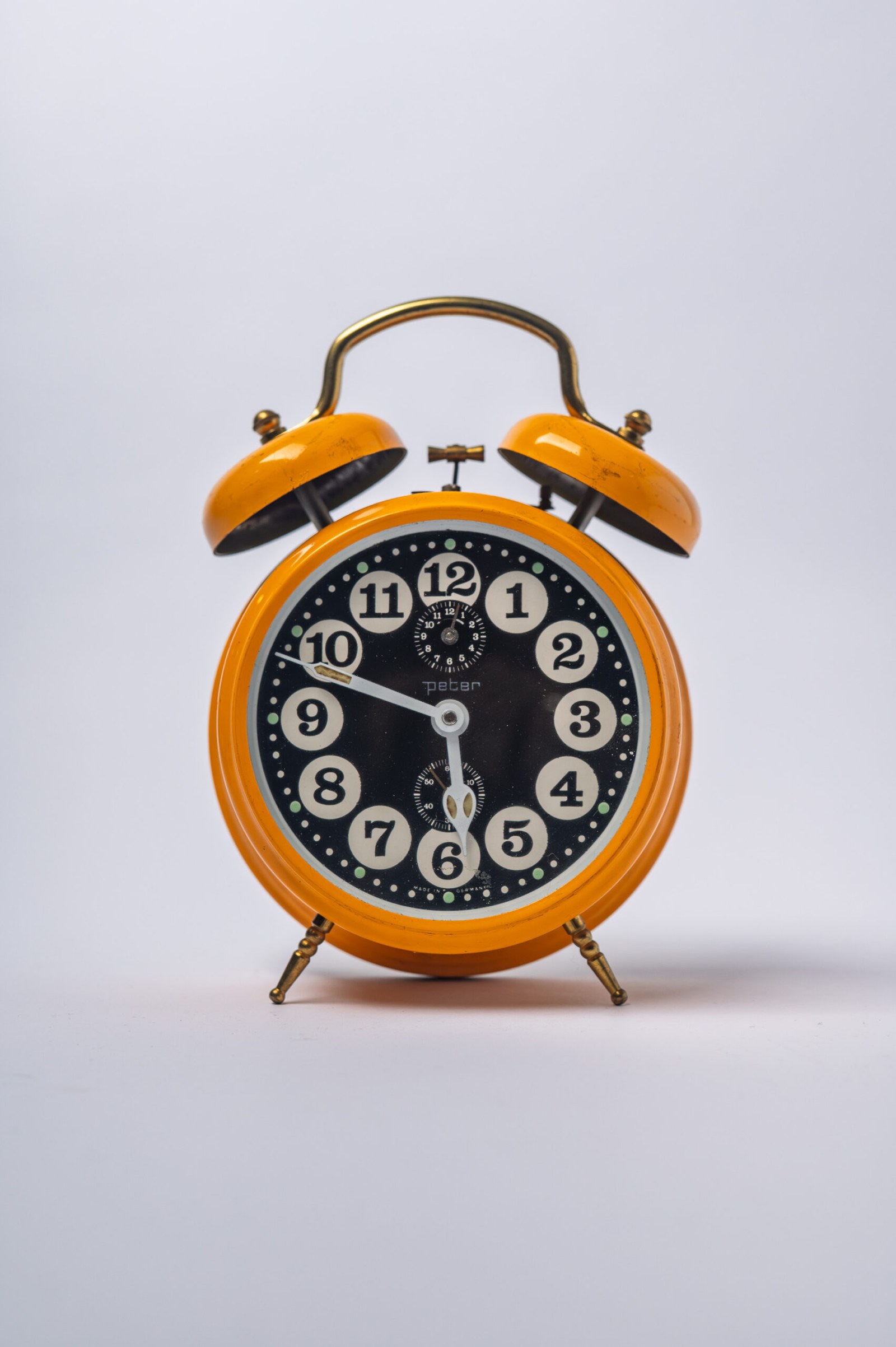 1970s Mid-Century Modern ‘Peter’ yellow table clock