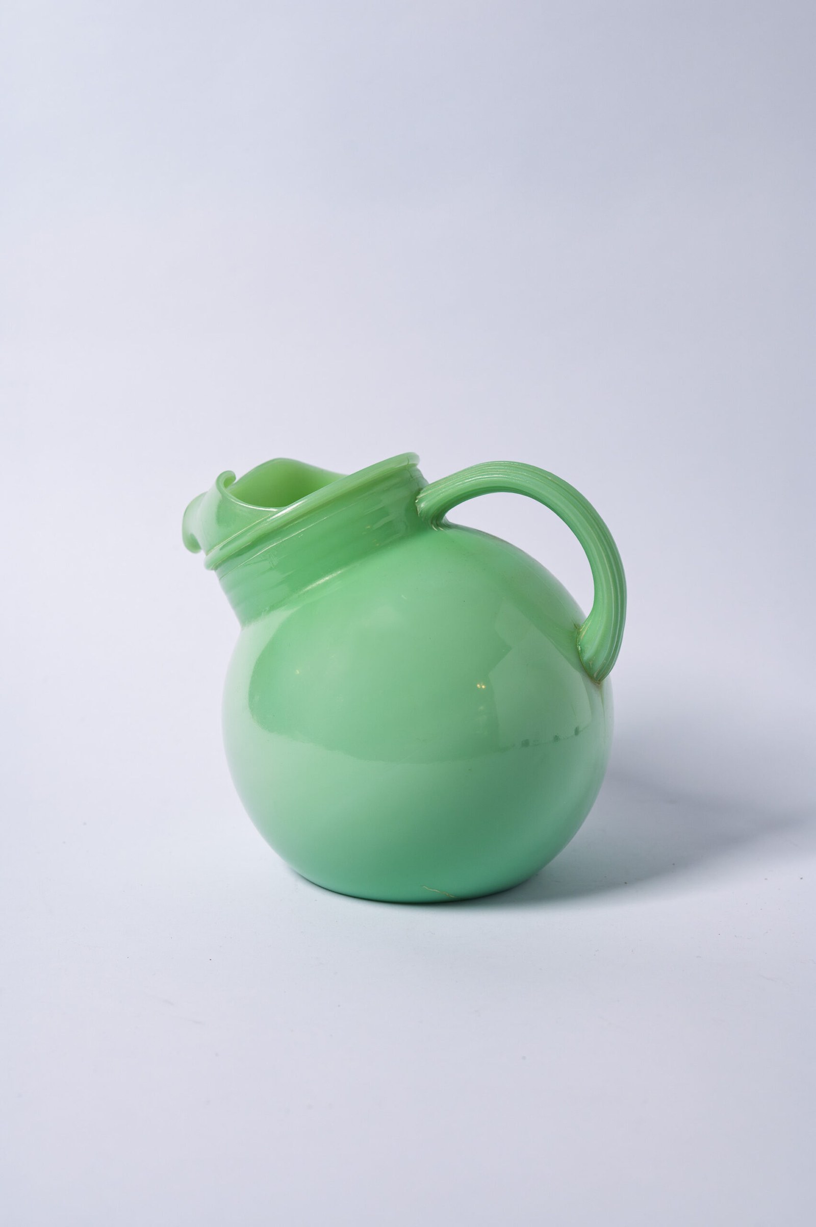 1940s rare ‘Fire King’ jadeite pitcher