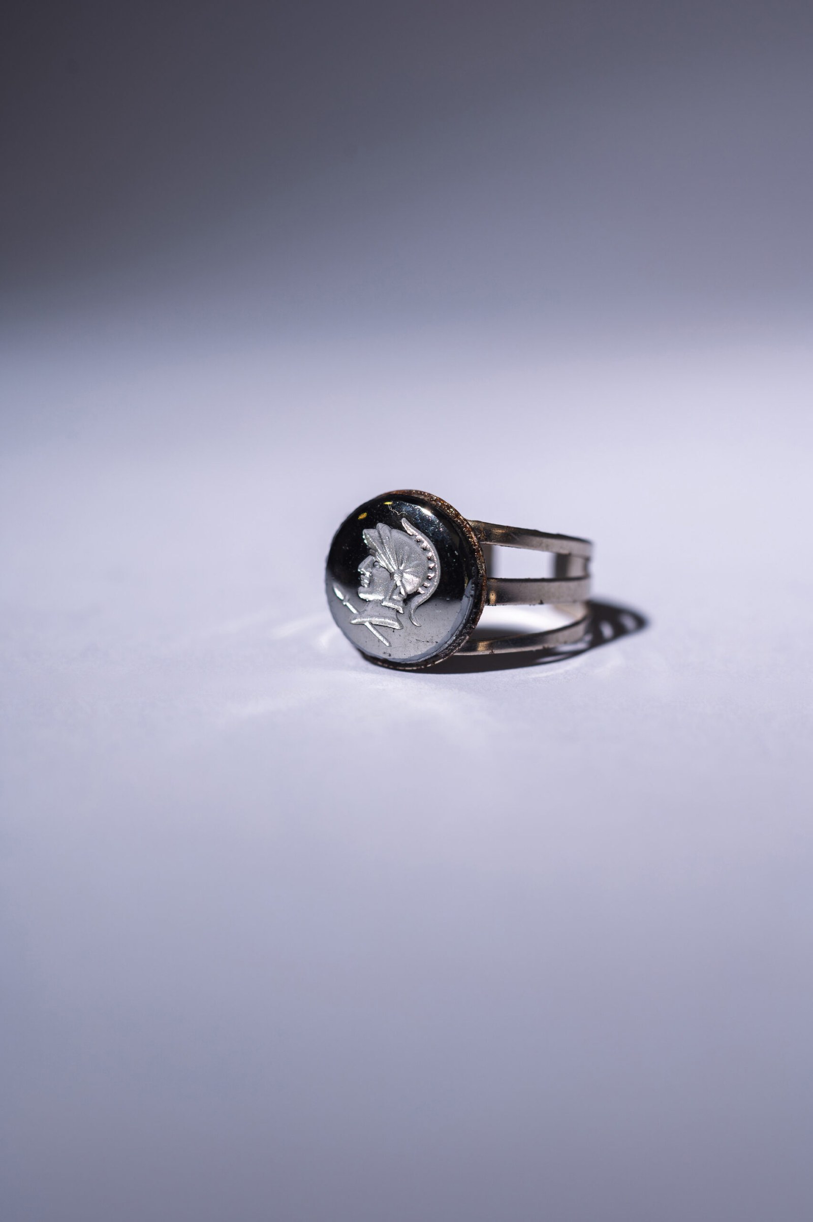 1960s MCM round hematite ‘Roman Centurion’ intaglio adjustable ring