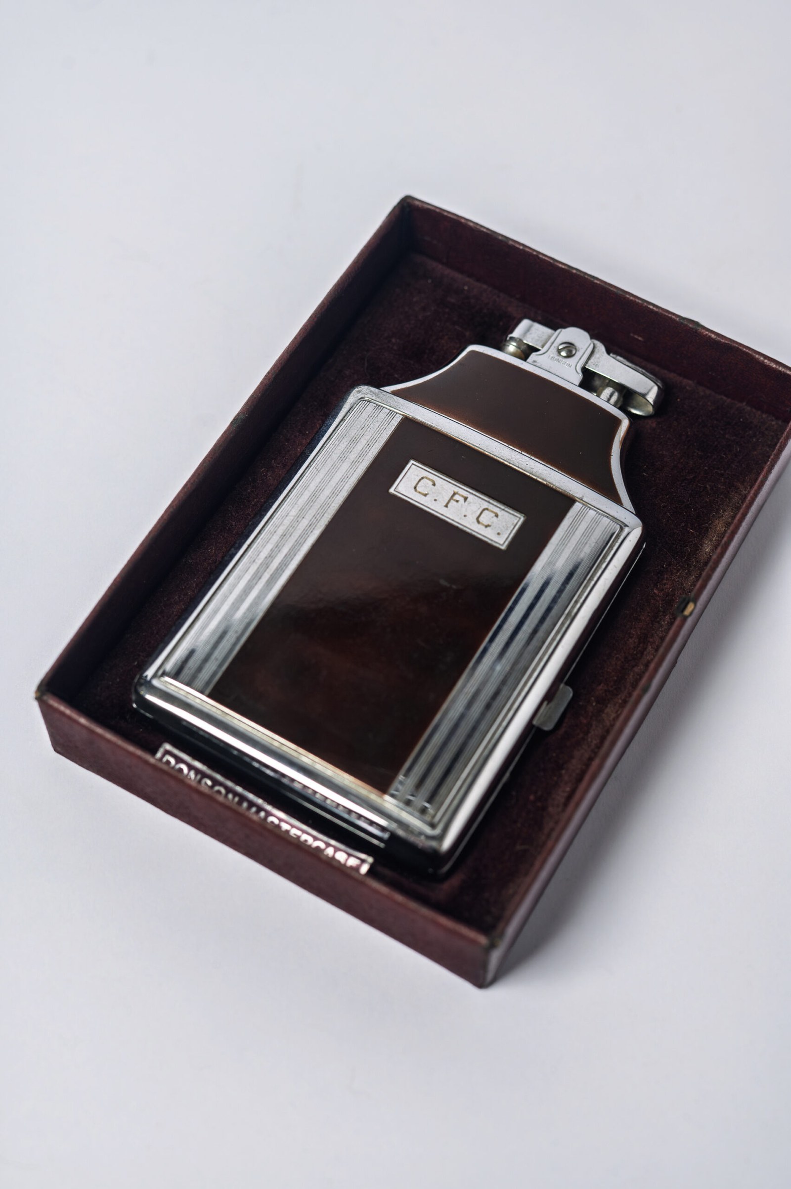 1940s Art Deco ‘RONSON Mastercase’ enamel cigarette case & lighter in original box